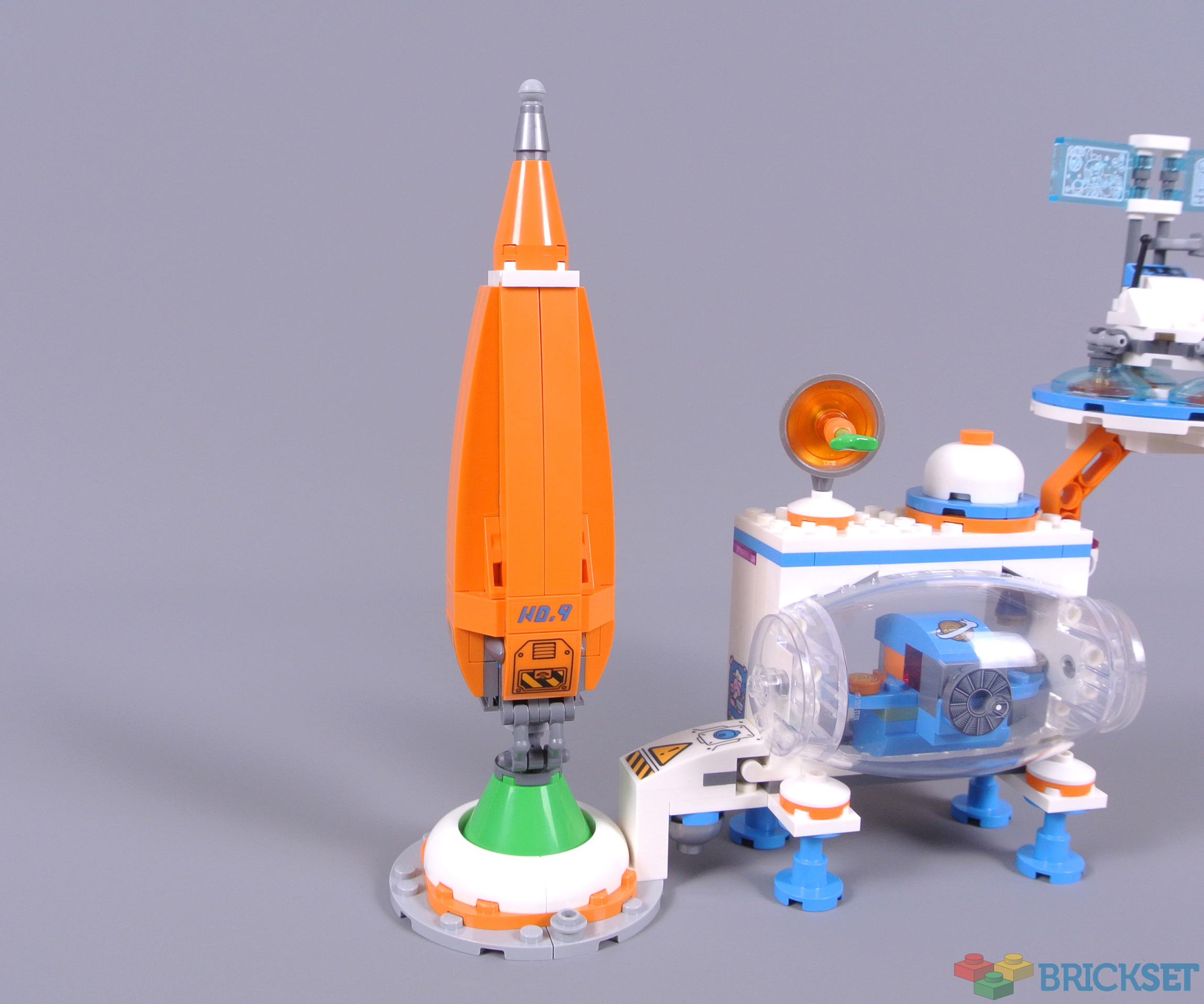 LEGO Monkie Kid 80032 Chang'e Moon Cake Factory review | Brickset